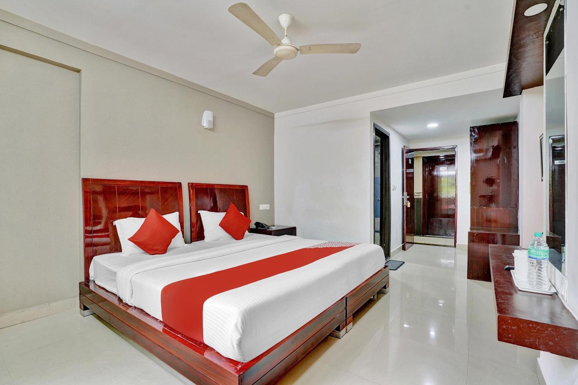 Hotel O Aec Residency Mararikulam Exterior foto